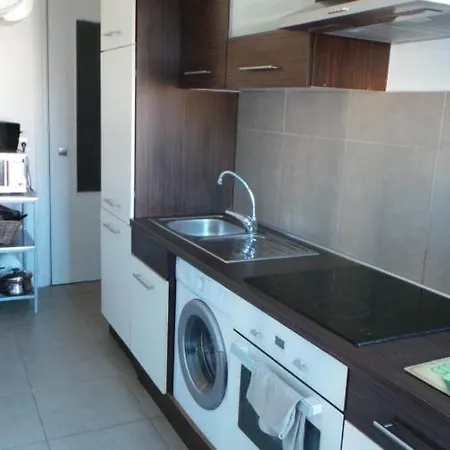 Apartment 2 Pieces, Centre Ville, 50 Metres Plages Et Mer. Menton