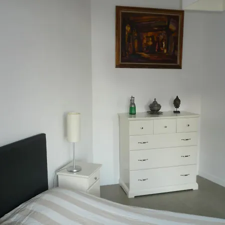 Apartment 2 Pieces, Centre Ville, 50 Metres Plages Et Mer. Menton