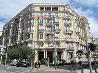 Apartment 2 Pieces, Centre Ville, 50 Metres Plages Et Mer. *
